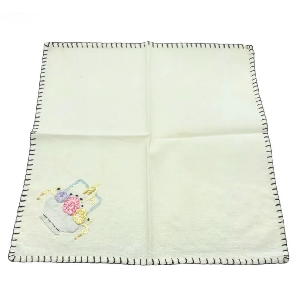 Embroidered Linen Napkins Vintage Easter Basket Embroidery 10 X 10” Set of 4